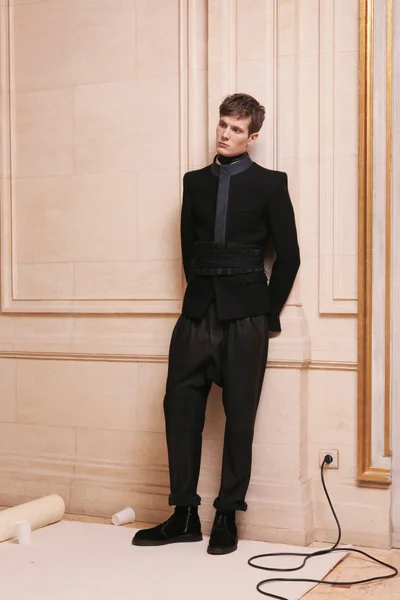 Look 17